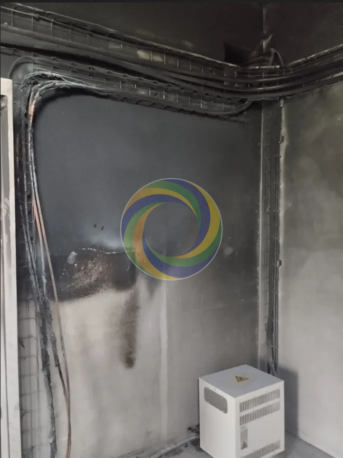 01-Nettoyage Complet Cabine Haute Tension Angle Suie