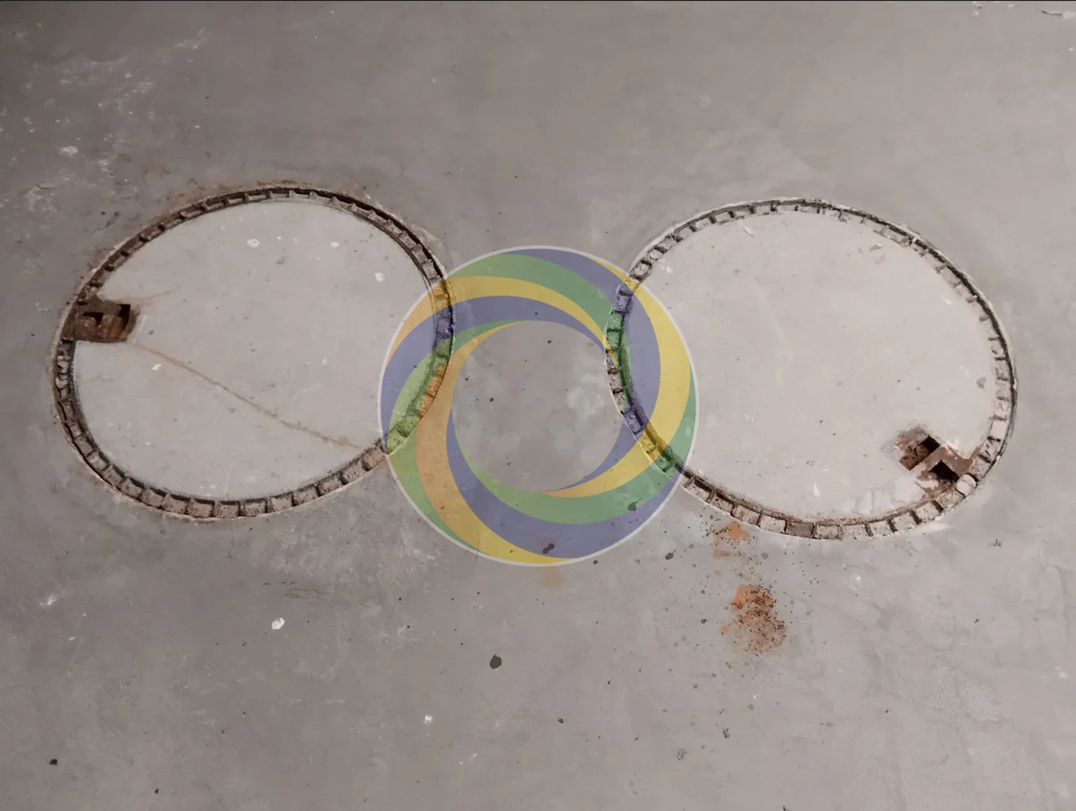 01-Nettoyage Plaques Egouts Garage Ciment et Rouille