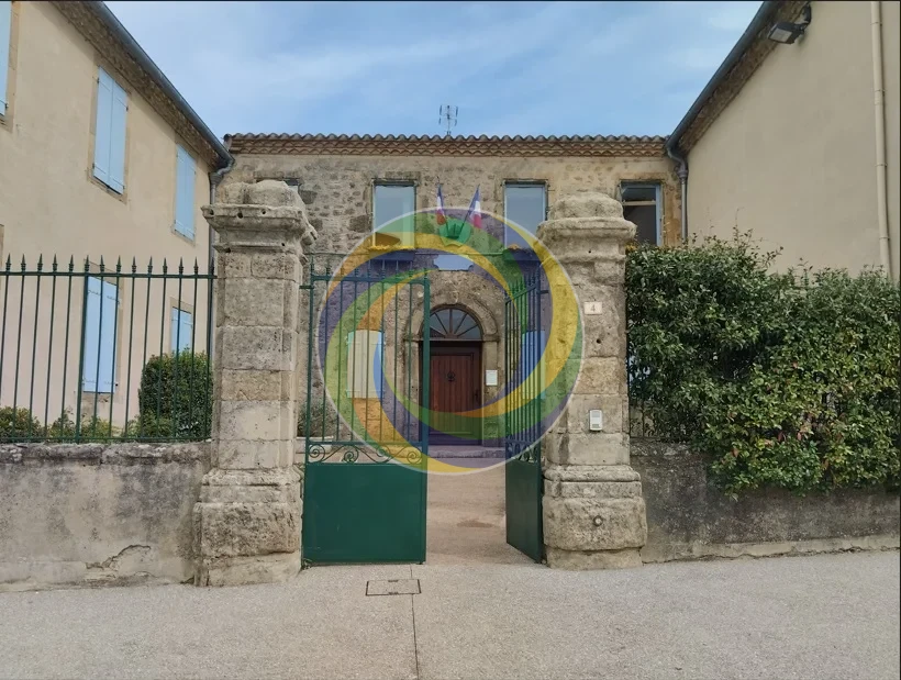 01-Piliers pierres entrée Mairie