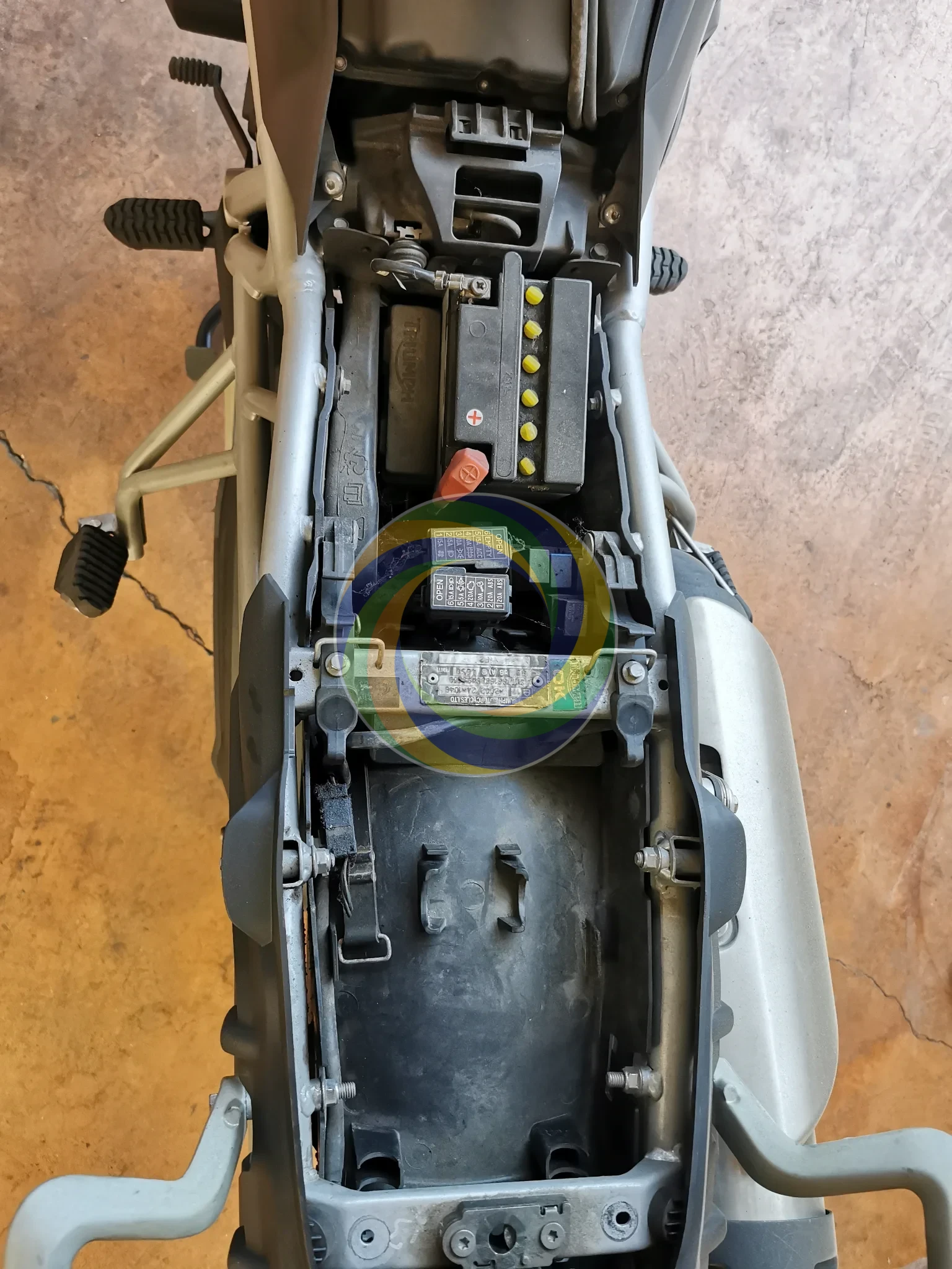 01-SOUS SELLE MOTO AVANT