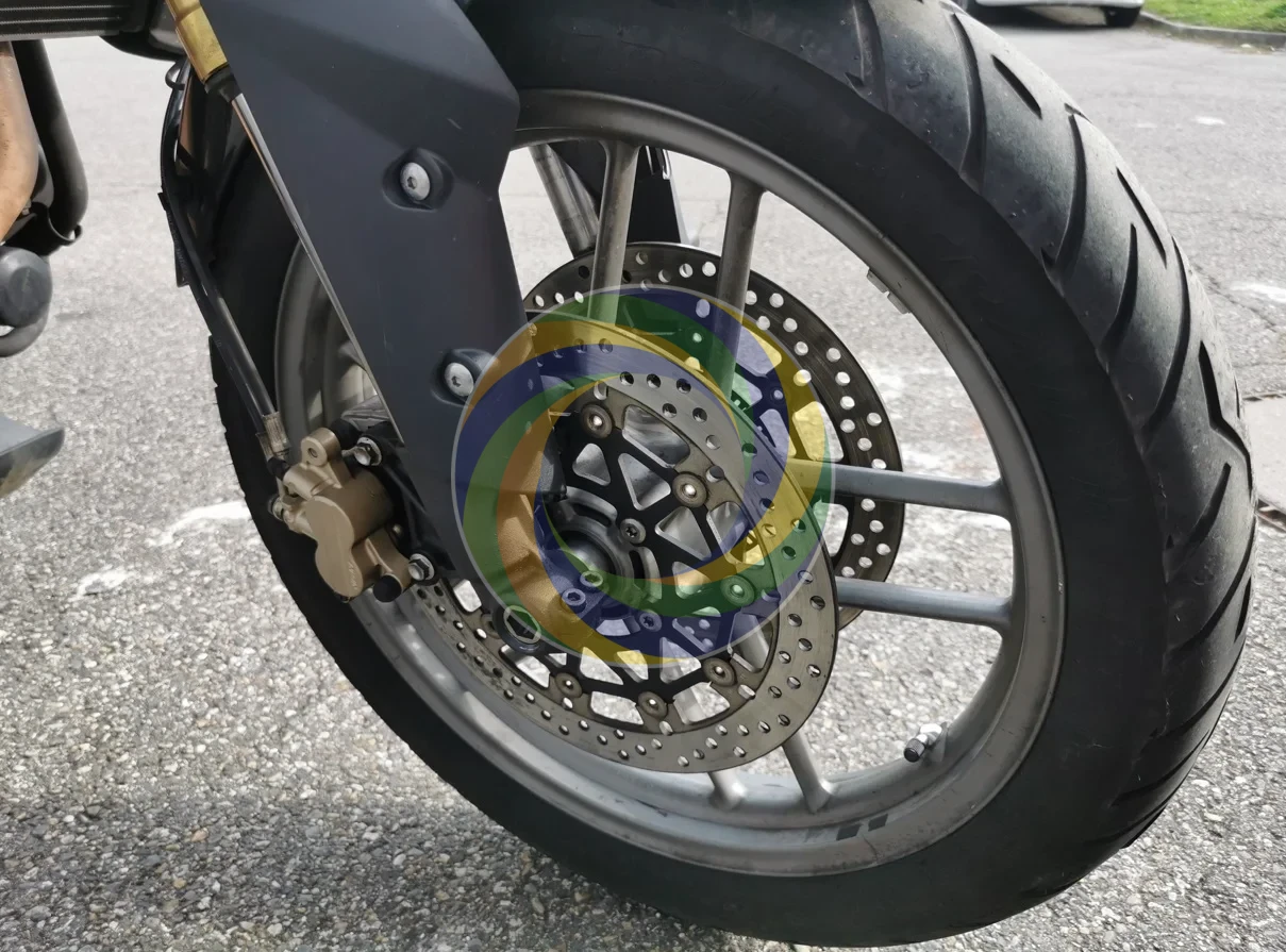 02-NETTOYAGE ROUE AVANT MOTO APRES