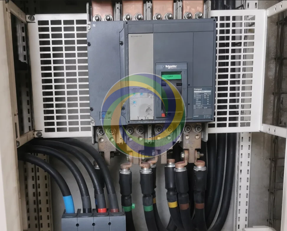 02-Nettoyage Complet Cabine Haute Tension Disjoncteur Suie