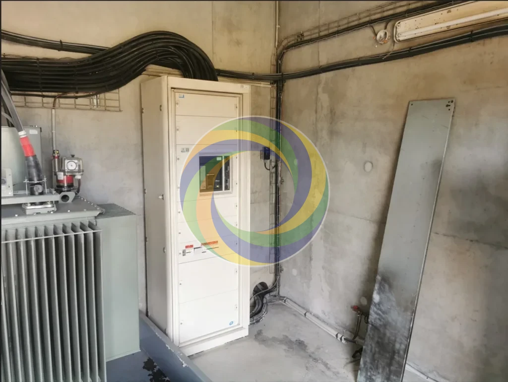 02 Nettoyage Complet Cabine Haute Tension Vue Angle Suie